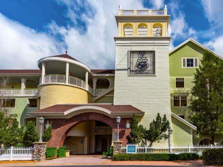 Disney's Saratoga Springs Resort & Spa