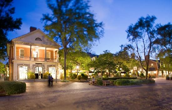 Bluegreen Patrick Henry Square