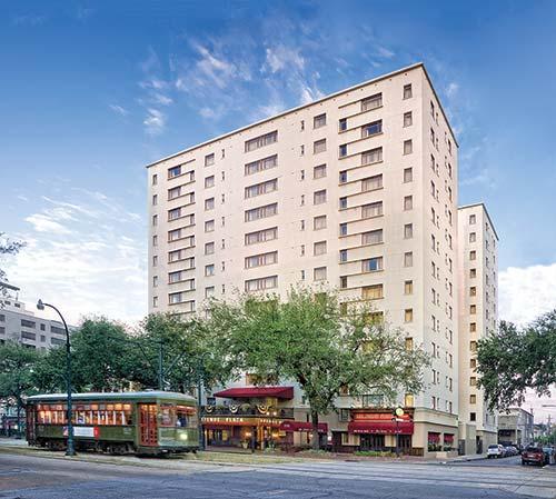 Wyndham Avenue Plaza